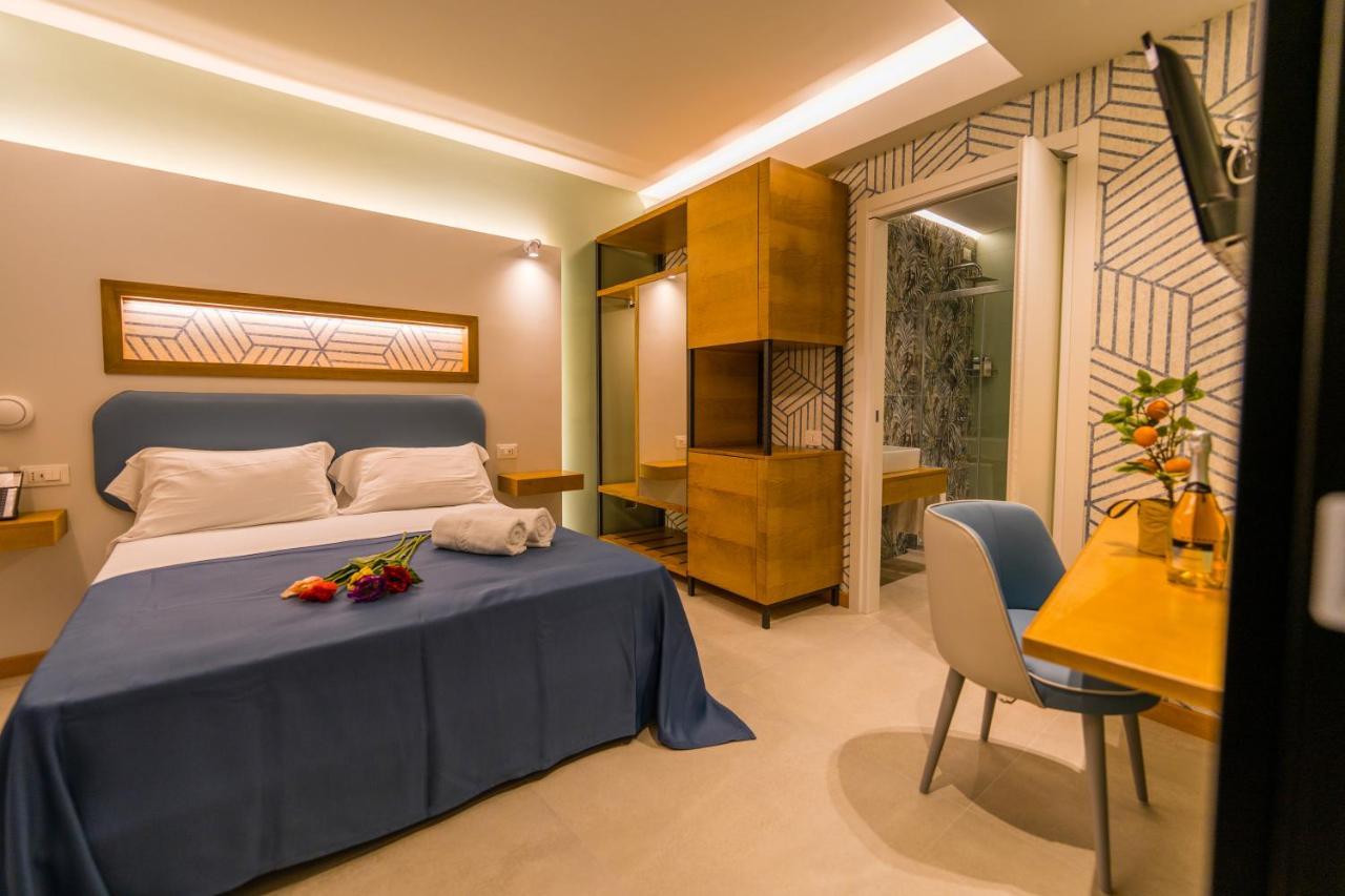 Hotel Eliseo Palace